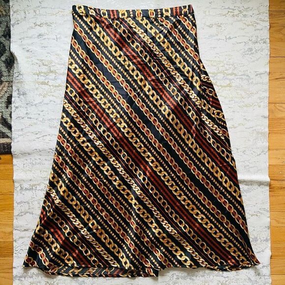 Ashley Stewart Silky Chain Print MIDI Skirt - Picture 11 of 12